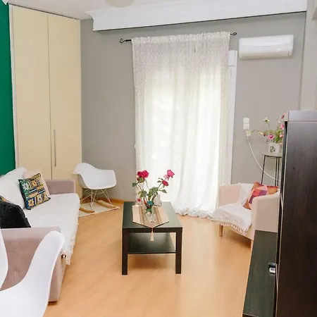 Cosy Apartment In The Centre Of Komotini Exterior photo